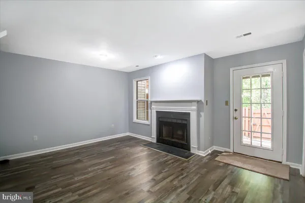 $2,850 | 2207 Commissary Circle, Odenton, MD 21113