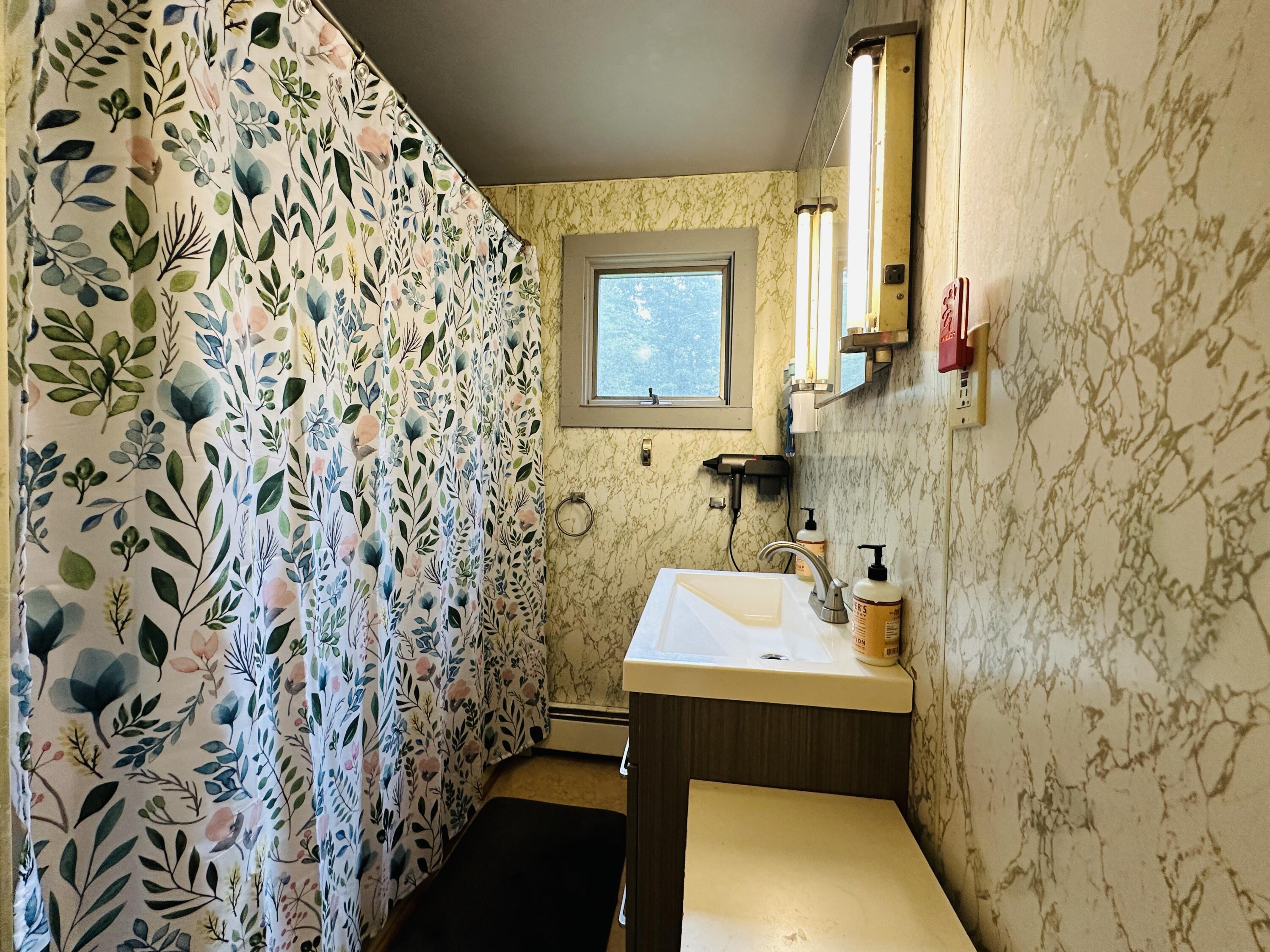 109 Hanscom Road Benton, ME 04901 - Photo 13 of 32 Bathroom