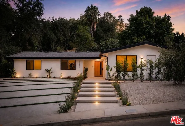 $1,799,999 | 20466 Miranda Street, Woodland Hills, CA 91367