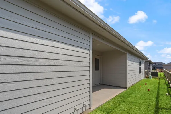 $1,750 | 30530 Wolfburn Street, Waller, TX 77484