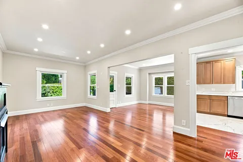 $2,495,000 | 322 Huntley Drive, West Hollywood, CA 90048