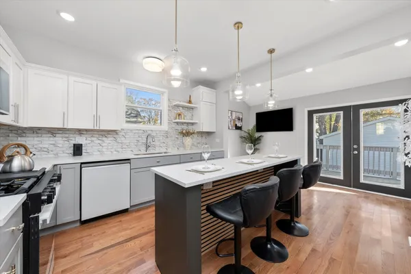 $359,000 | 10141 South Emerald Avenue, Chicago, IL 60628