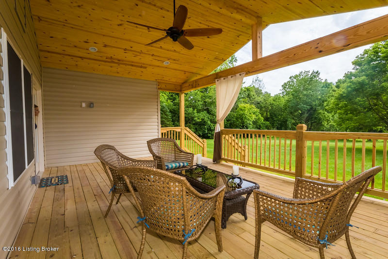5408 Chenoweth Run Road Louisville, KY 40299 - Photo 41 of 43 Back Deck 2