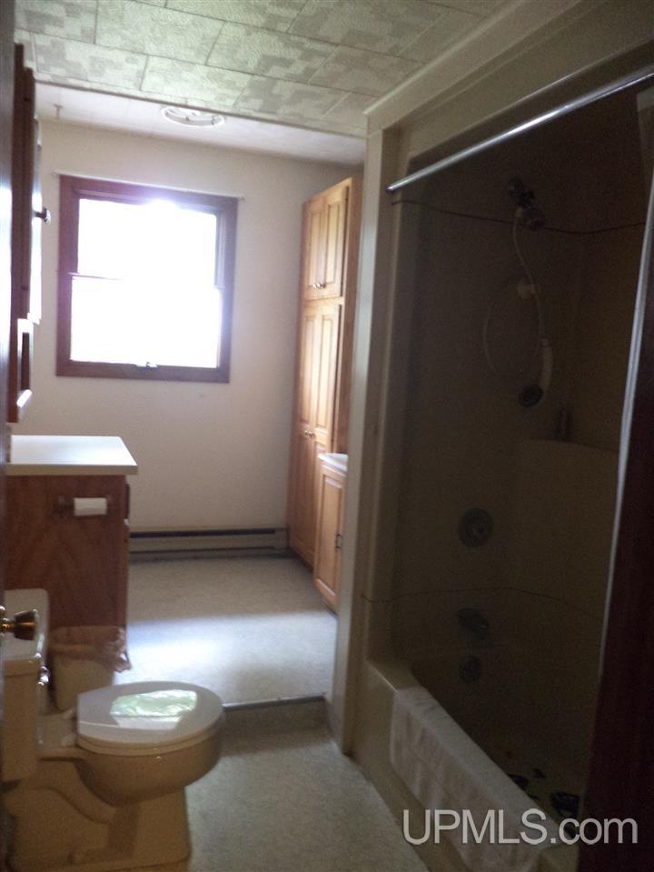 509 Conrad Street Hancock, MI 49930 - Photo 11 of 20