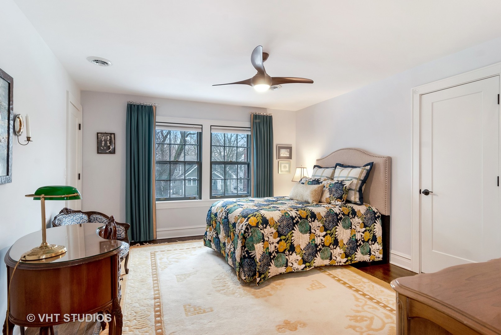 294 Northwood Road Riverside, IL 60546 - Photo 11 of 44