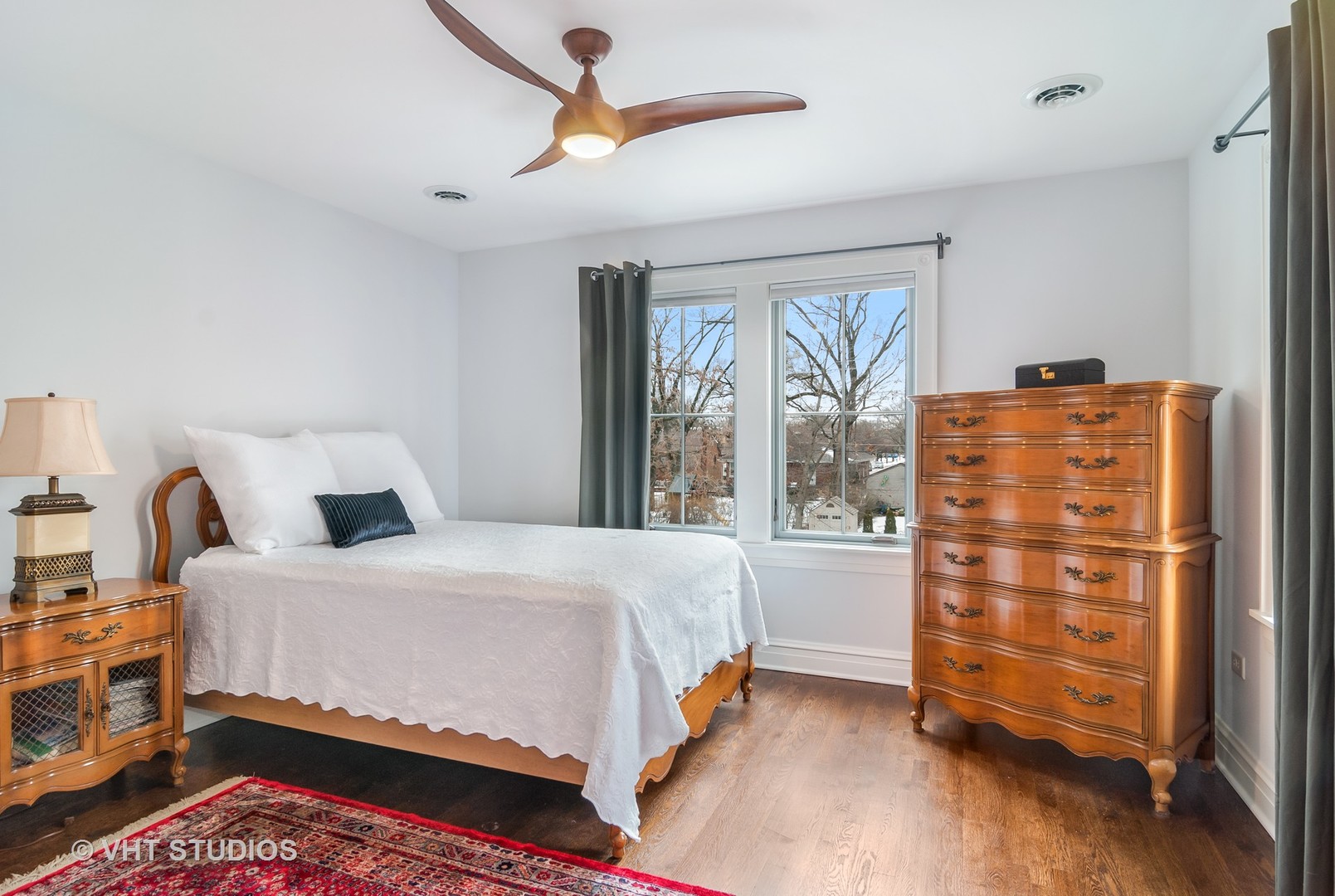 294 Northwood Road Riverside, IL 60546 - Photo 14 of 44