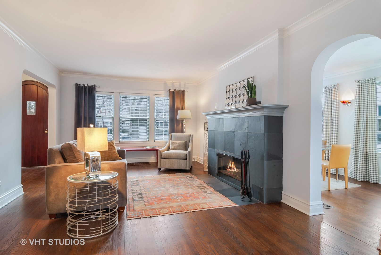 294 Northwood Road Riverside, IL 60546 - Photo 4 of 44