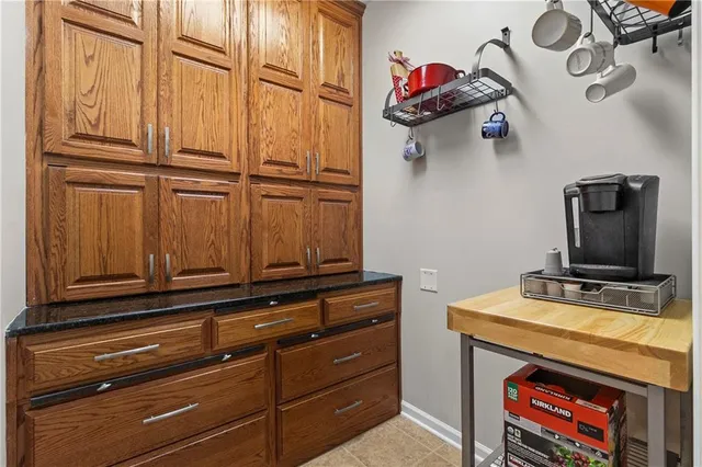 $425,000 | 11020 Charlotte Street, Kansas City, MO 64131