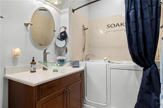 $425,000 | 11020 Charlotte Street, Kansas City, MO 64131