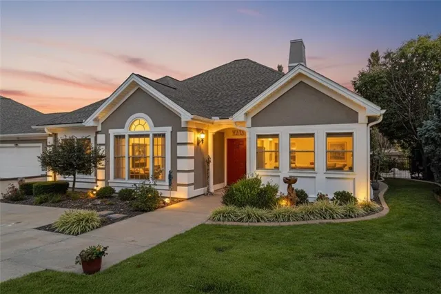 $425,000 | 11020 Charlotte Street, Kansas City, MO 64131