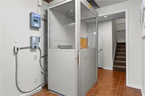 $425,000 | 11020 Charlotte Street, Kansas City, MO 64131