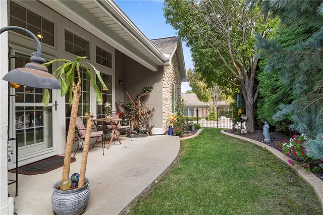 $425,000 | 11020 Charlotte Street, Kansas City, MO 64131