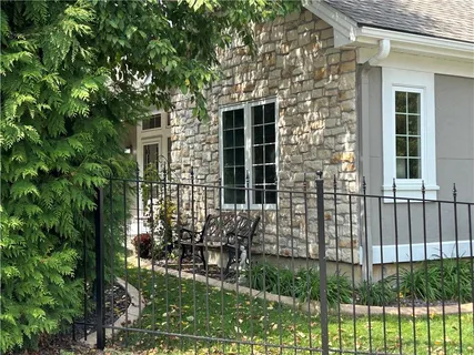 $425,000 | 11020 Charlotte Street, Kansas City, MO 64131