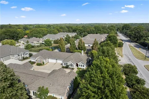 $425,000 | 11020 Charlotte Street, Kansas City, MO 64131