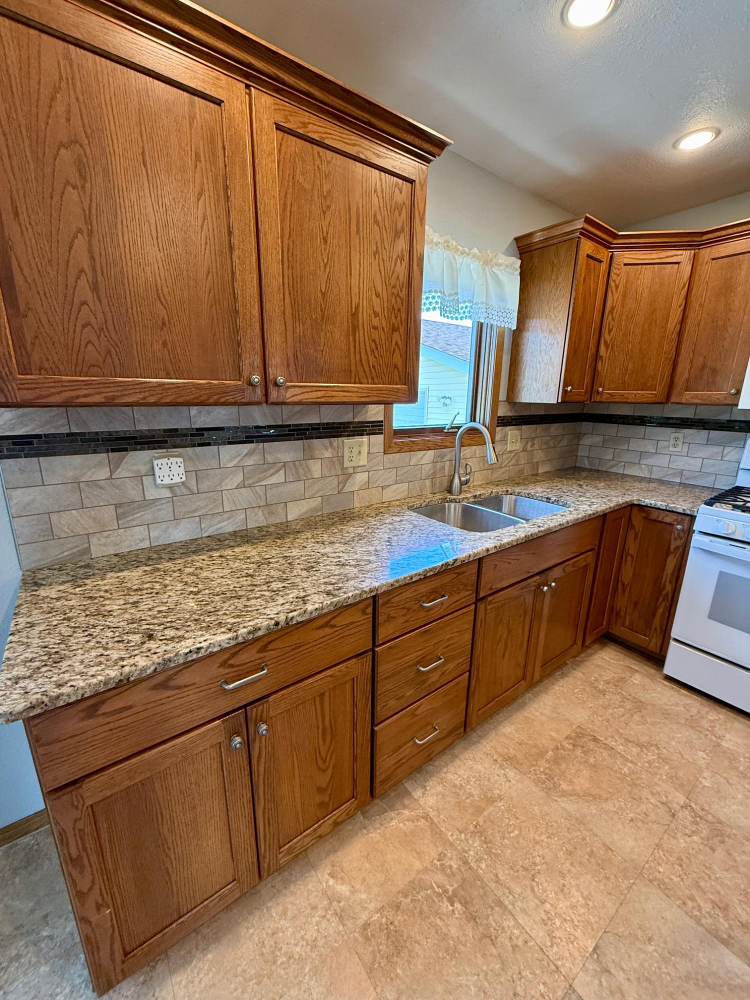 W7195 Clay Road Antigo, WI 54409 - Photo 6 of 58