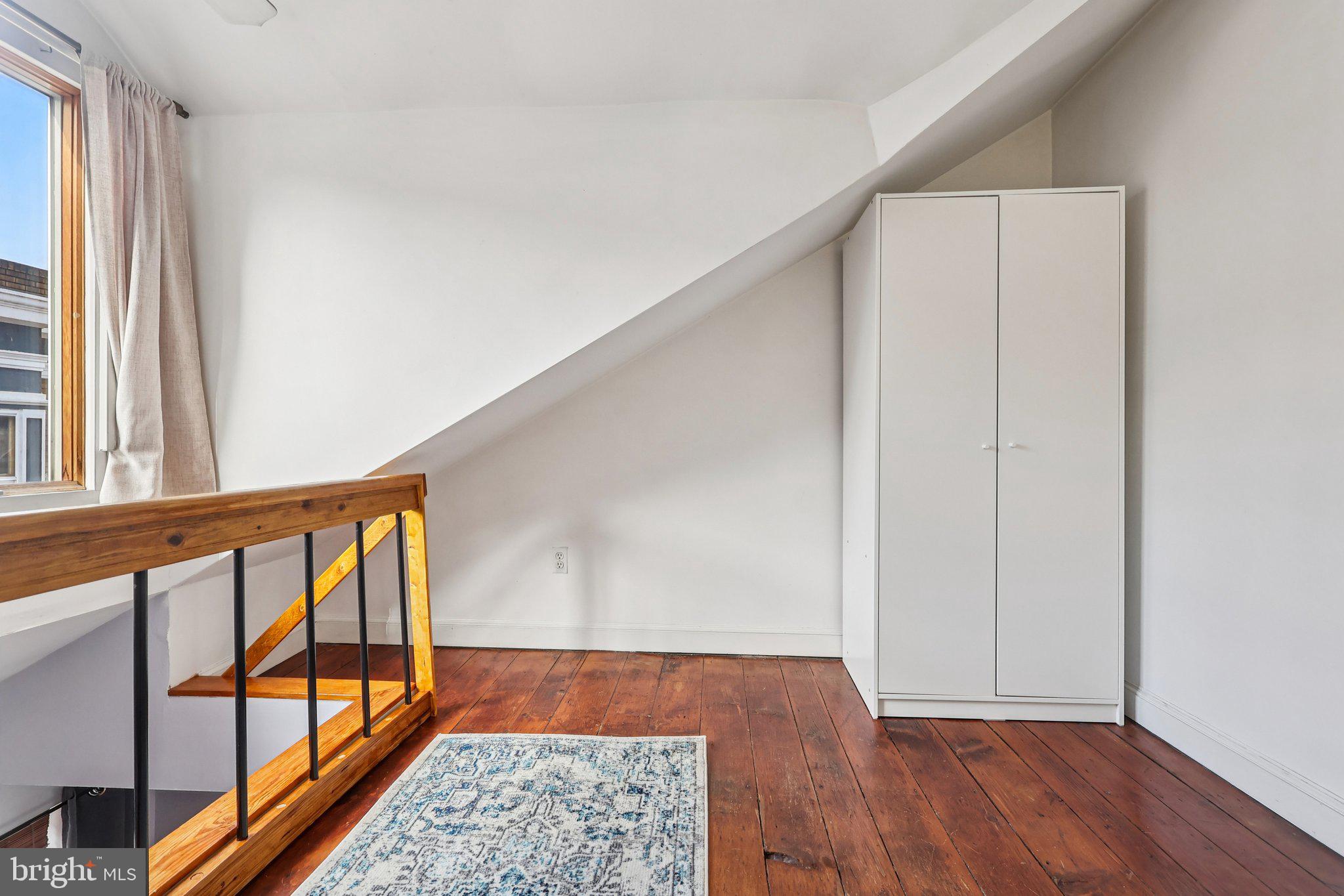 523 South Leithgow Street Philadelphia, PA 19147 - Photo 22 of 35 a view of an entryway with wooden floor