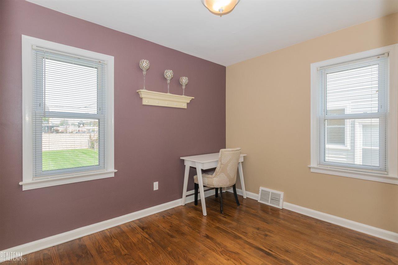 910 Harvard Road Berkley, MI 48072 - Photo 14 of 24