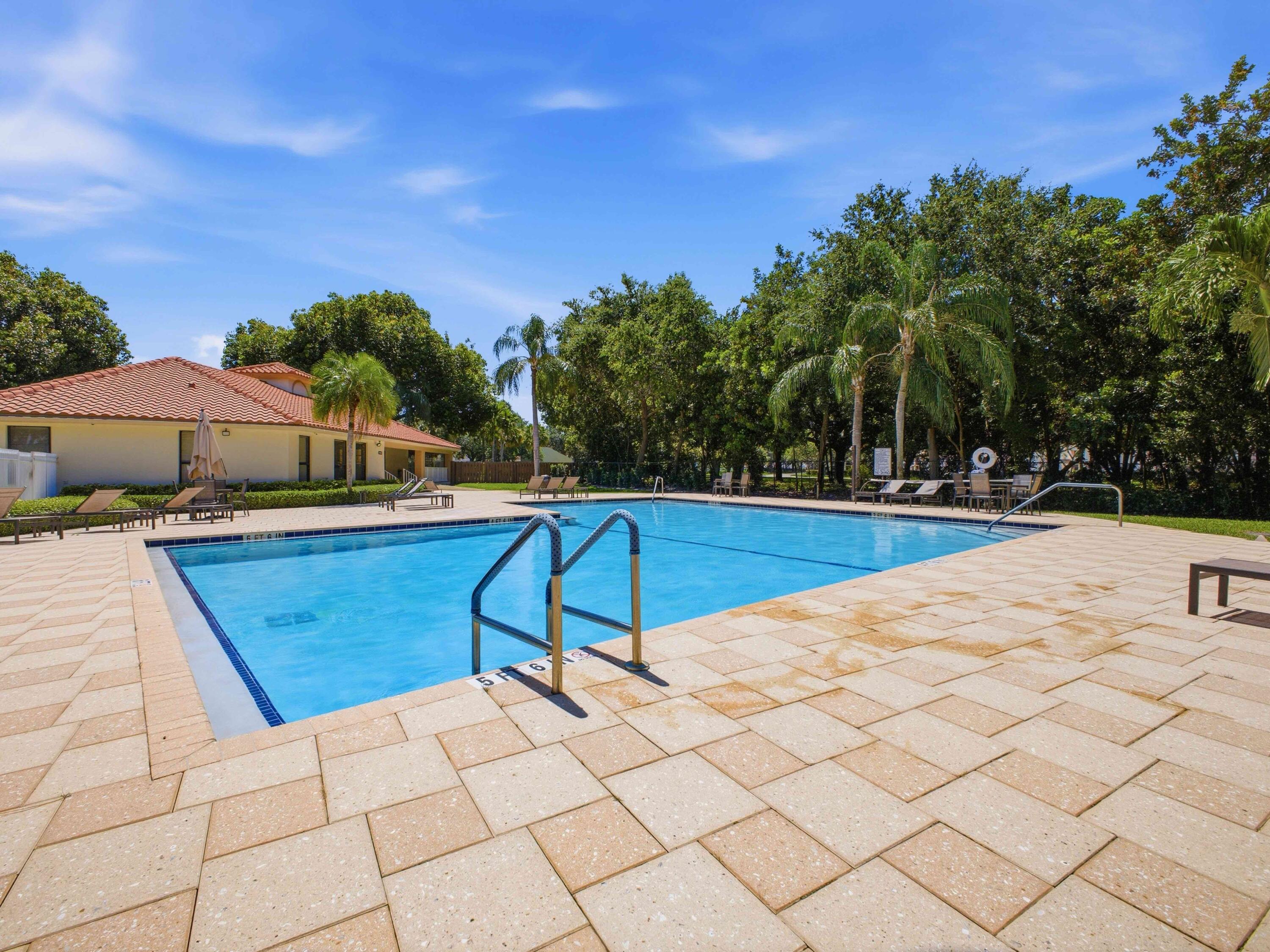 321 Norwood Terrace, Unit N221 Boca Raton, FL 33431 - Photo 33 of 36 Clubhouse Pool