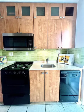 $1,635 | 835 Meridian Avenue, Unit 5, Miami Beach, FL 33139