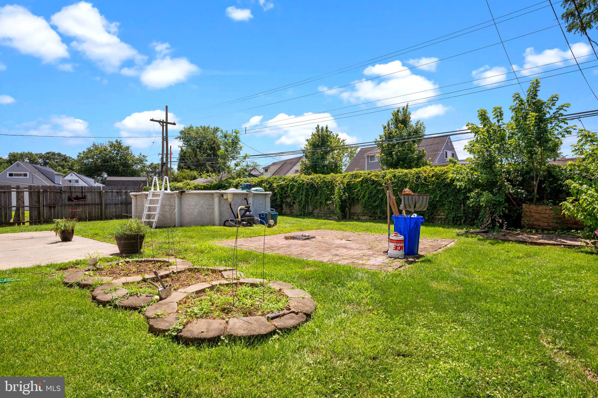 21 Mintleaf Road Levittown, PA 19056 - Photo 26 of 29 Back Yard with Pool