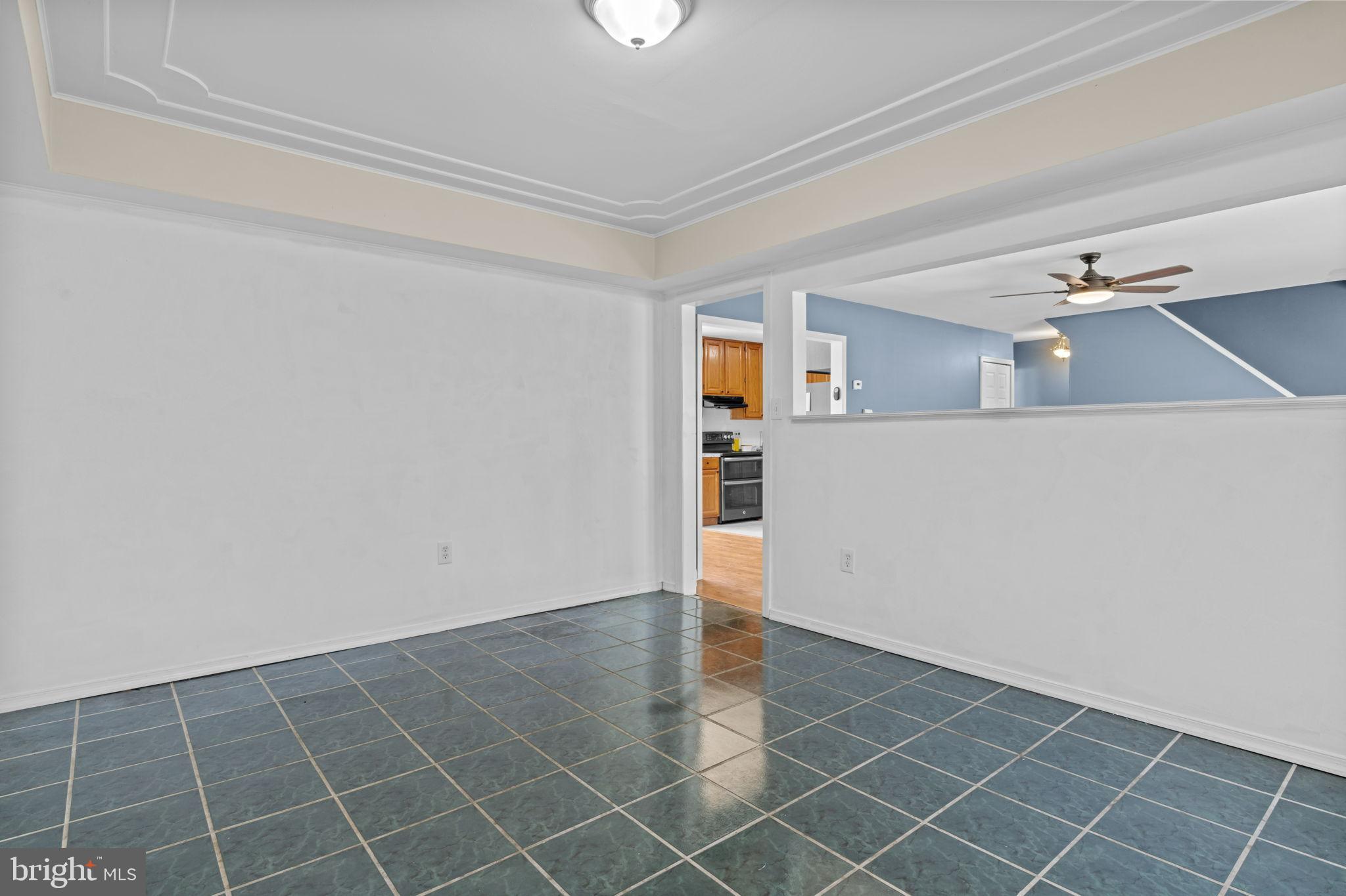 21 Mintleaf Road Levittown, PA 19056 - Photo 7 of 29 Formal Dining