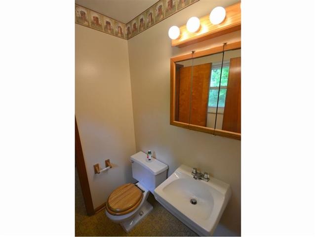 1207 North Crescent Road Bloomington, IN 47404 - Photo 11 of 18
