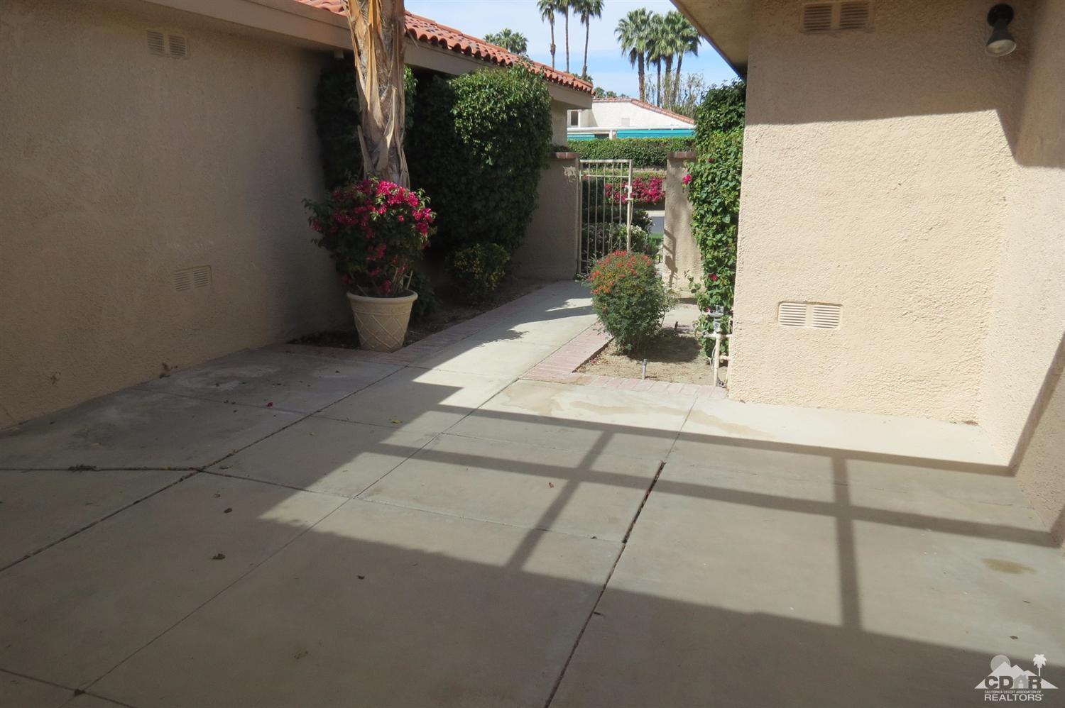 59 La Ronda Drive Rancho Mirage, CA 92270 - Photo 9 of 27 a view of outdoor space and yard
