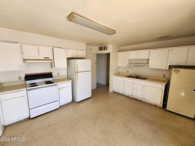 $259,000 | 2929 West Sweetwater Avenue, Phoenix, AZ 85029