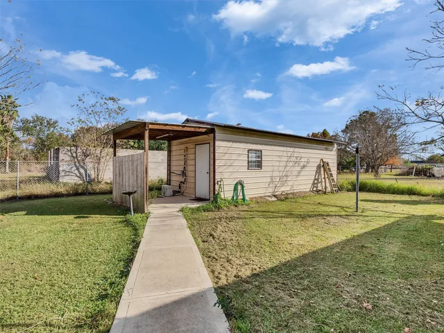 $279,990 | 1010 Airline North, Rosharon, TX 77583