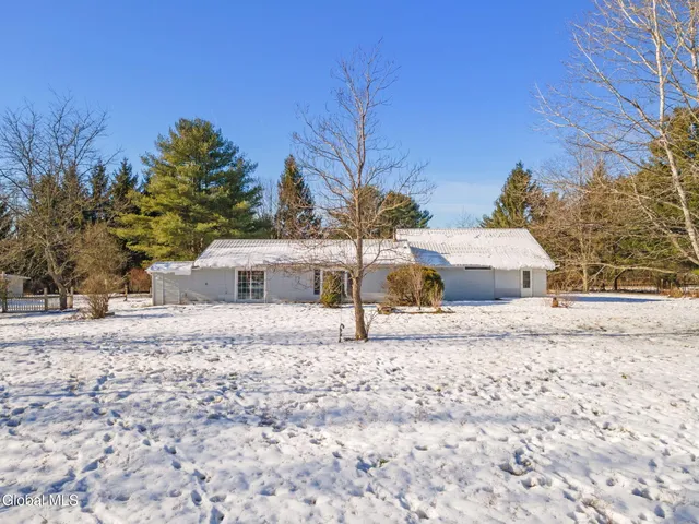 $259,900 | 479 Junction Road, Esperance, NY 12092