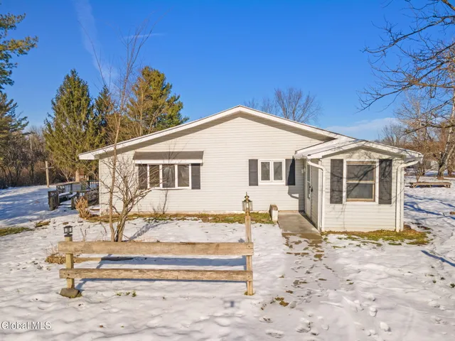 $259,900 | 479 Junction Road, Esperance, NY 12092