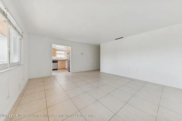 $2,600 | 1000 Northeast 9th Avenue, Unit 6, Delray Beach, FL 33483