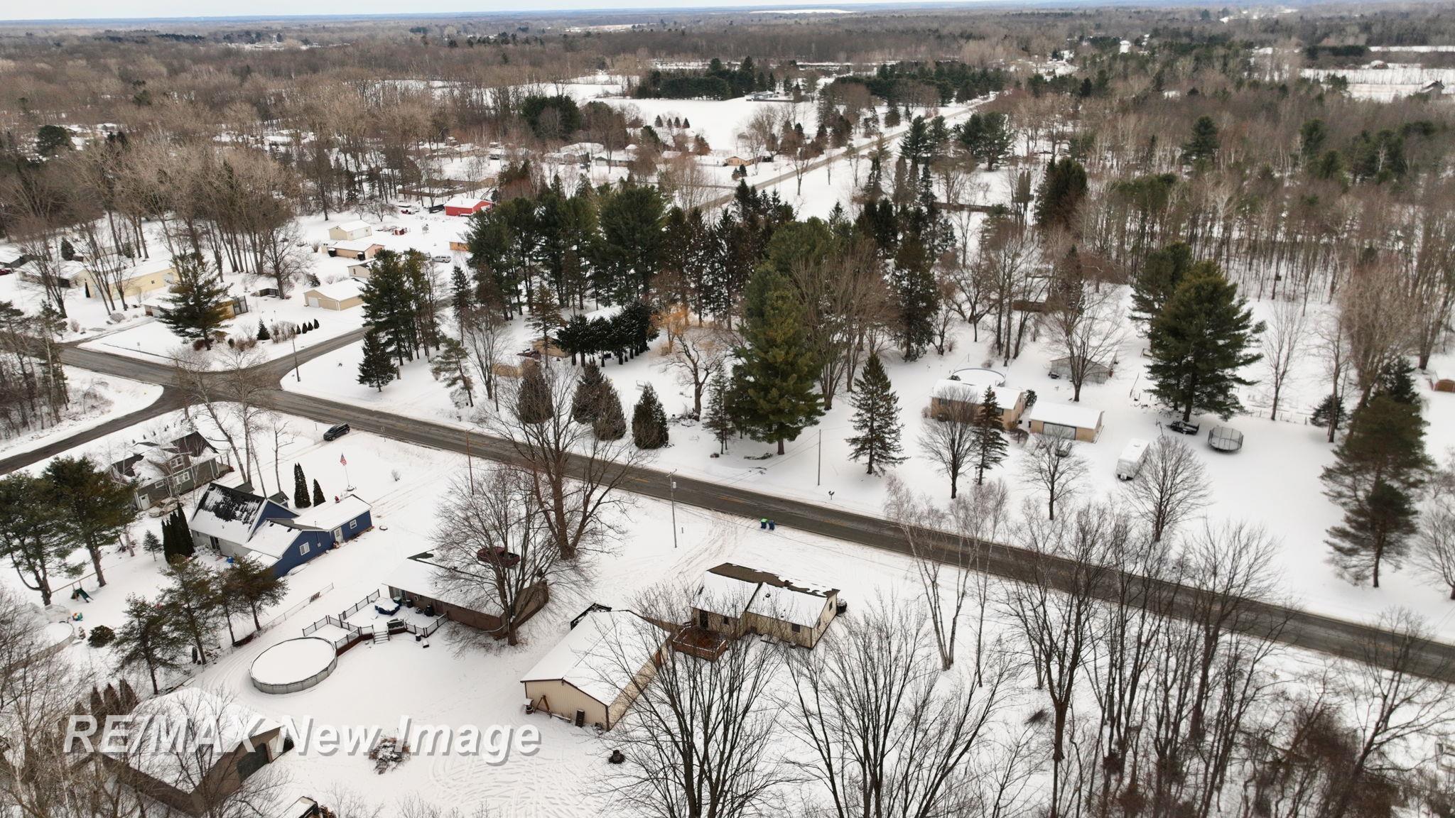 2921 Curtis Road Birch Run, MI 48415 - Photo 19 of 40 50199061-aa832dc9-a676-44d7-9ebd-cd1c0fb11f5e.JPG