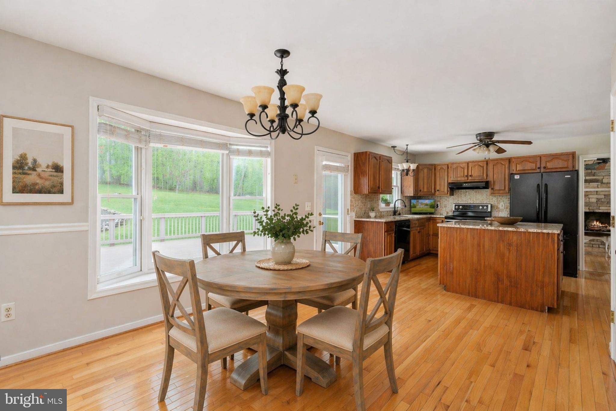 12446 Beaver Lodge Road Stafford, VA 22556 - Photo 20 of 74 Breakfast Area / Kitchen Virtually Staged