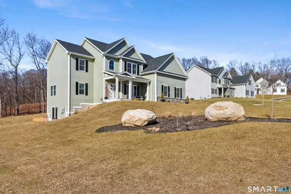 $949,900 | 147 Winchester Drive, Southington, CT 06489