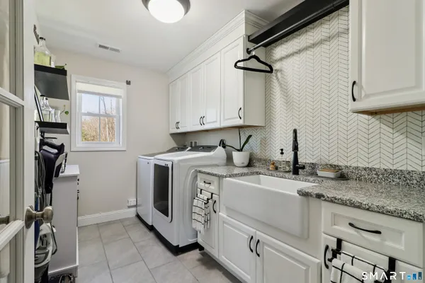 $949,900 | 147 Winchester Drive, Southington, CT 06489