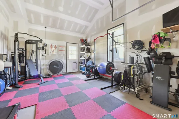 $949,900 | 147 Winchester Drive, Southington, CT 06489