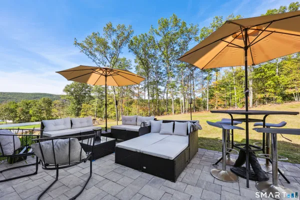 $949,900 | 147 Winchester Drive, Southington, CT 06489