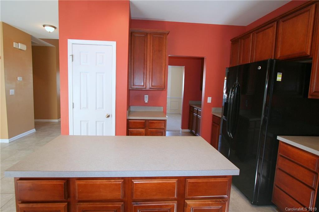 2011 Streamlet Way Monroe, NC 28110 - Photo 9 of 41 Gallery Image 9