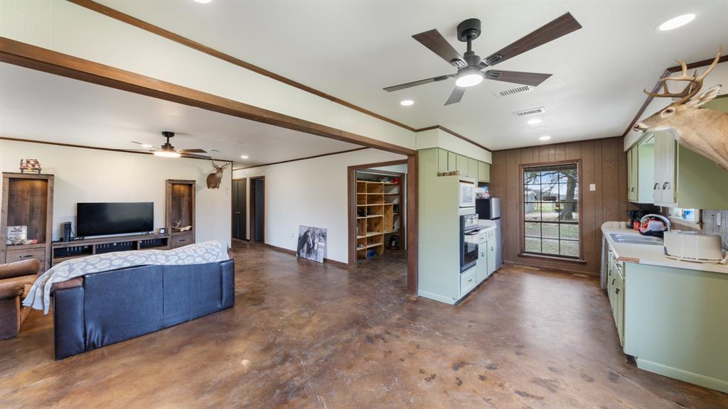 1123 Tbd County Road Fruitvale, TX 75127 - Photo 8 of 31 a living room with furniture and a flat screen tv
