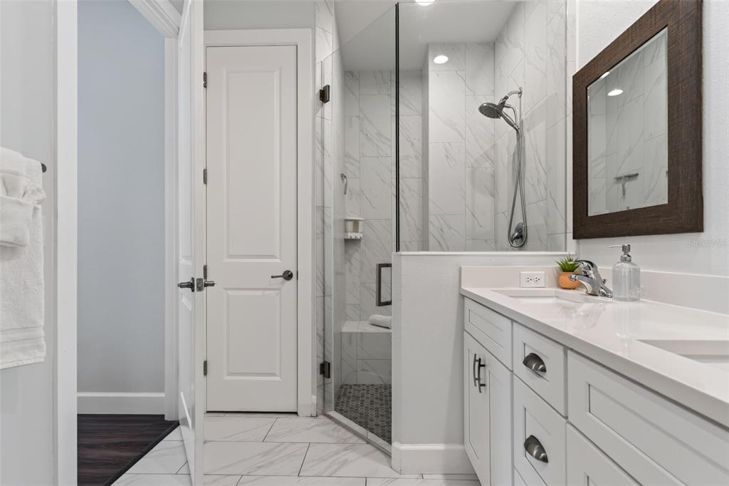5178 Florida Road Venice, FL 34293 - Photo 40 of 95 Gallery Image 40