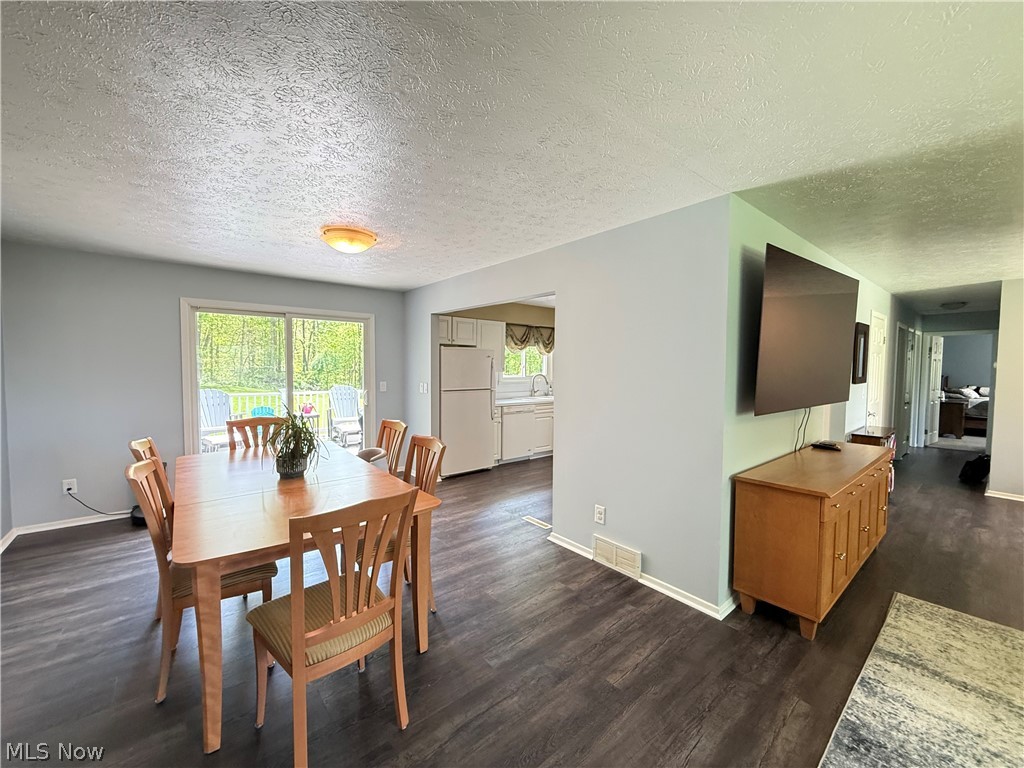 10239 Mulberry Road Chardon, OH 44024 - Photo 12 of 39