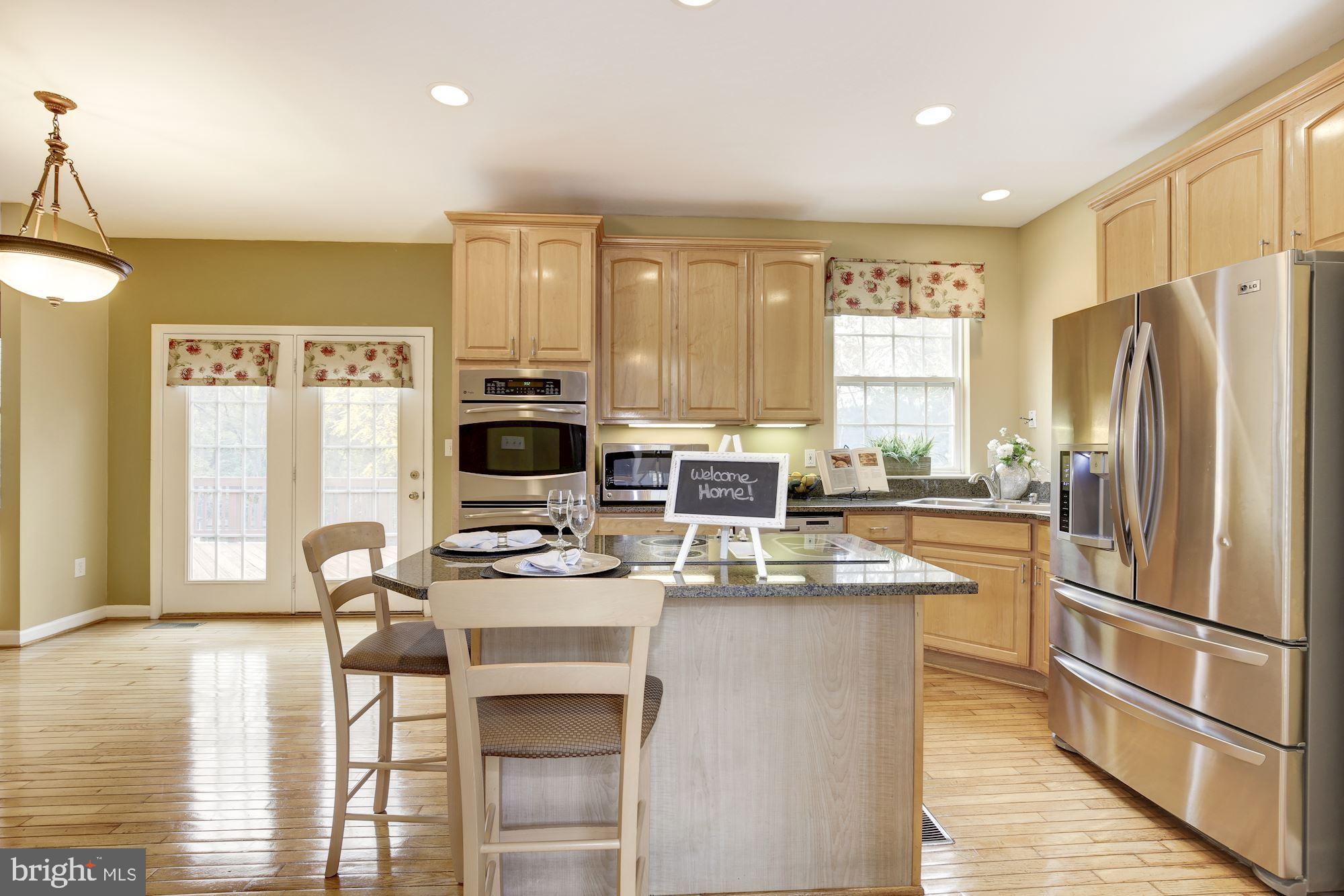 18815 Severn Road Gaithersburg, MD 20879 - Photo 16 of 38 View of kitchen from front entrance