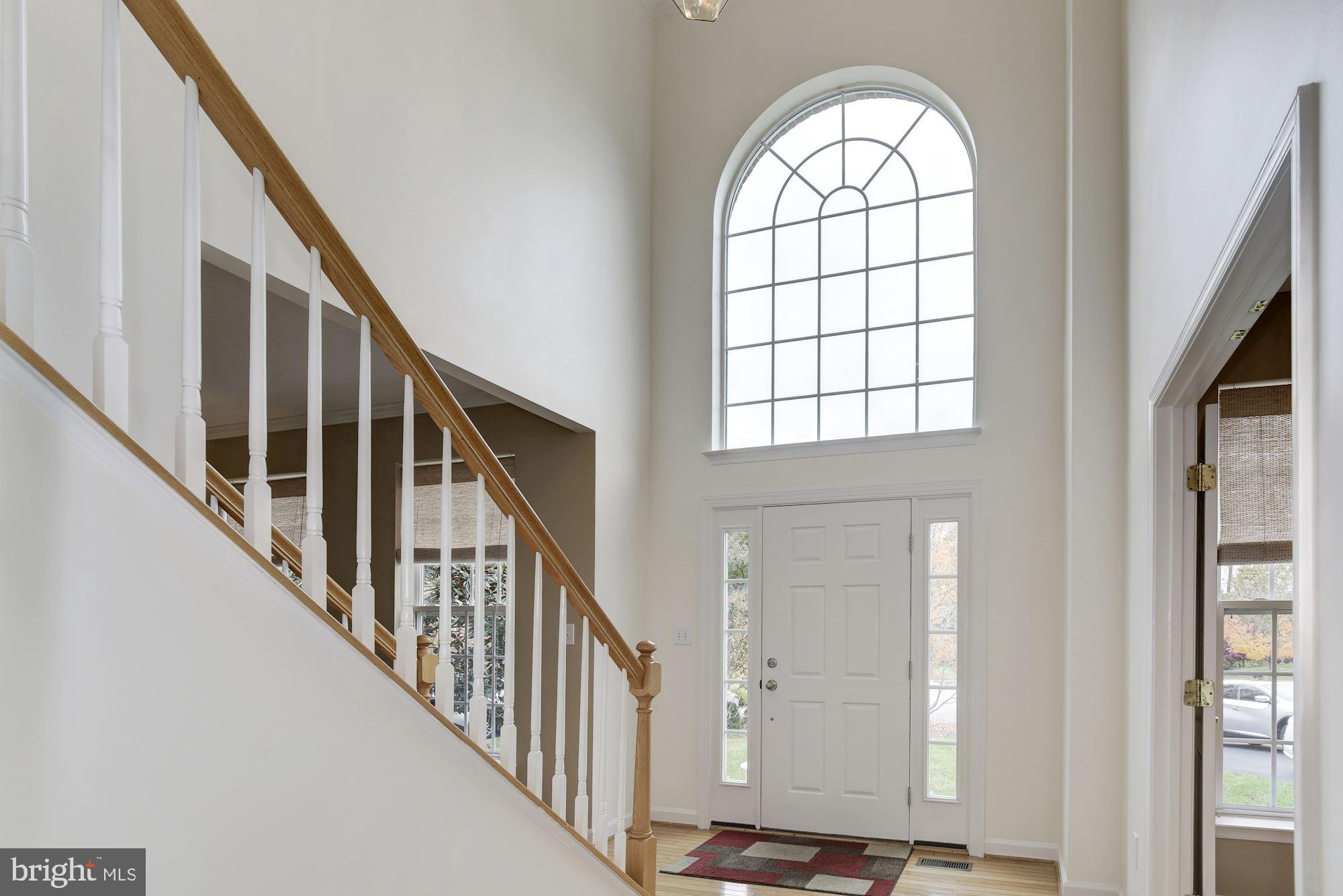 18815 Severn Road Gaithersburg, MD 20879 - Photo 3 of 38 Prominent chandelier illuminates 2-story foyer