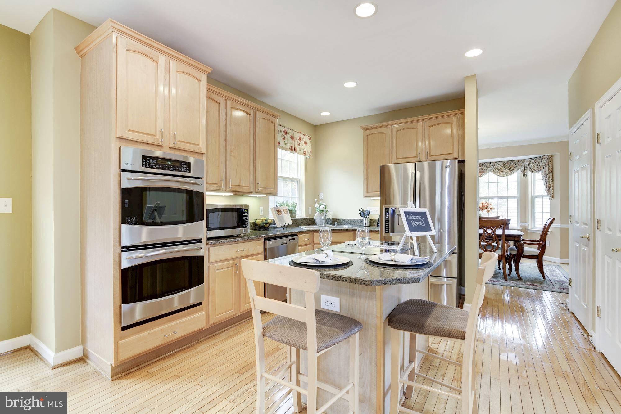18815 Severn Road Gaithersburg, MD 20879 - Photo 6 of 38 Gourmet kitchen, SS appliances, double oven