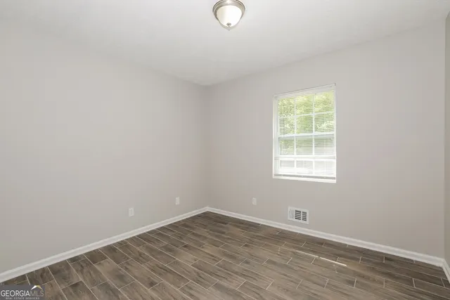 $1,565 | 1947 Valley Woods Drive, Riverdale, GA 30296