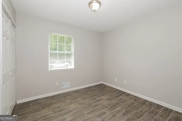 $1,565 | 1947 Valley Woods Drive, Riverdale, GA 30296