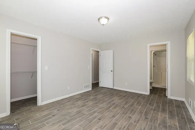 $1,565 | 1947 Valley Woods Drive, Riverdale, GA 30296