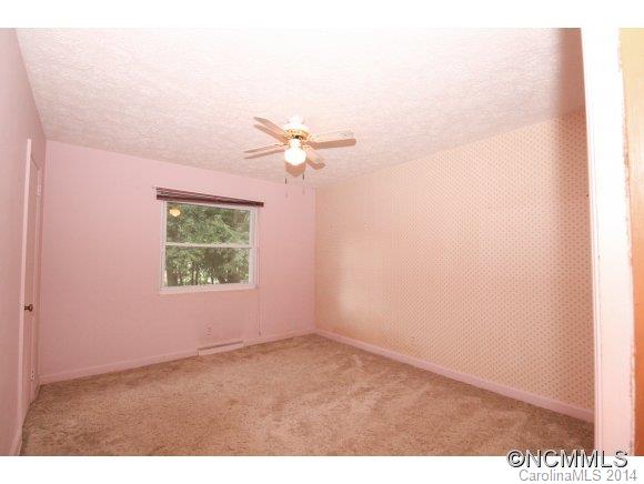 225 Morgan Road Candler, NC 28715 - Photo 12 of 15 Gallery Image 12