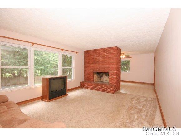 225 Morgan Road Candler, NC 28715 - Photo 3 of 15 Gallery Image 3